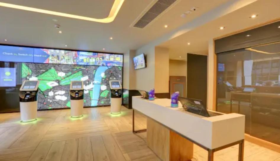 Hotel Modern Ensuite In Brook House, Torrington Place, *